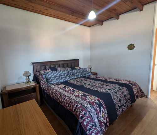 Parcela Con 2 Casas Y Cabaña En Mantagua, 2500m2