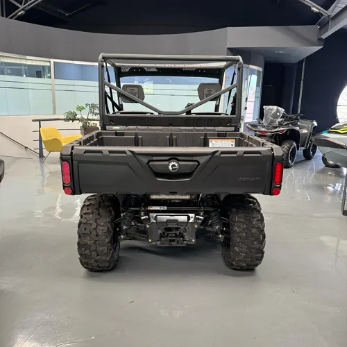 Can-am Defender Hd7 Base 2024