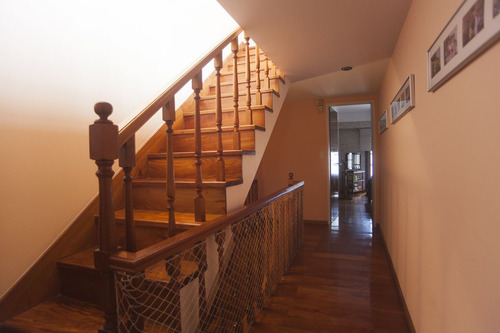 Venta De Casa 6 Amb C/jardín Pileta, 2 Cocheras En Caballito