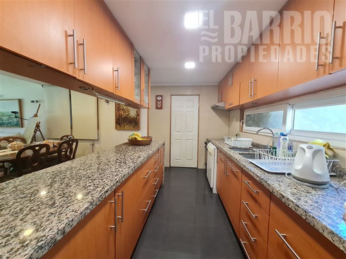 Casa En Venta De 3 Dorm. En Chicureo Poniente
