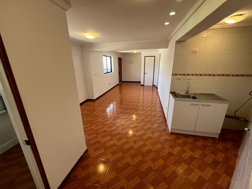 Casa 3d 1b En Primer Piso Cerro Monjas Valparaíso