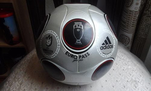 Pelota de fútbol adidas Europass 08