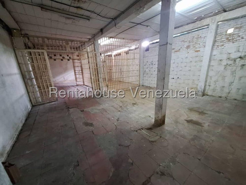 Casa Comercial En Venta En Los Dos Caminos Caracas Angela Tochon A Pie De Calle Uso Comercial Av Principal