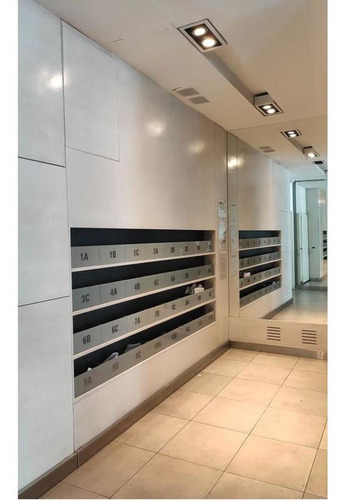 Imagen 3 de 17 de Venta Departamento 1 Dormitorio Frente Con Balcón Opción Cochera - Centro