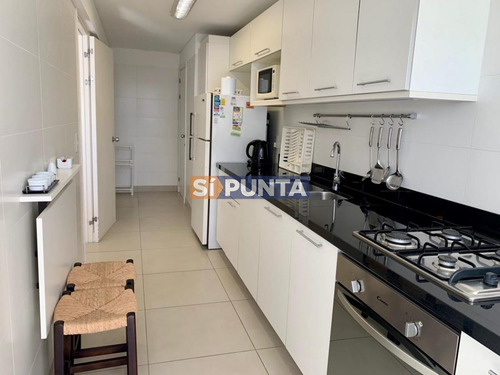 Imagen 5 de 12 de Apartamento En Brava Con 2 Dormitorios