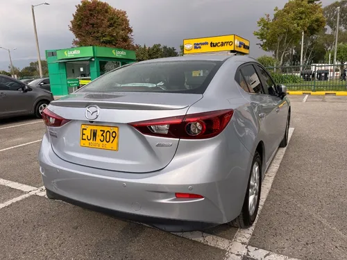 Mazda 3 2.O SPORT TOURING