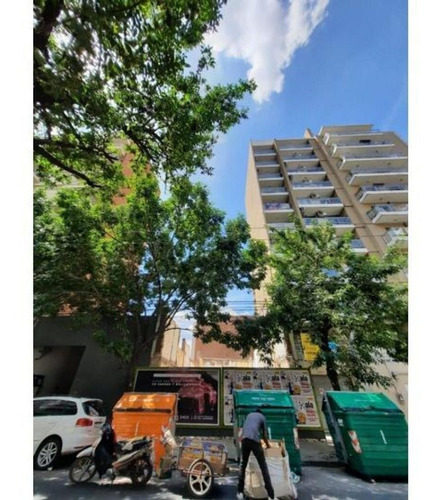 Imagen 7 de 9 de Departamento De 2 Dormitorios Con Amplio Balcón - Lourdes