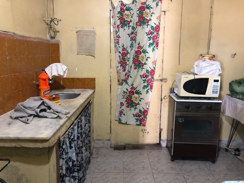 Chalet Con Frente A 2 Calles Cnel Lasala Y F.m.de Ubeda