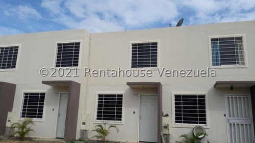 Imagen 8 de 30 de Casas En Venta En Terrazas De La Ensenada Para Remodelar A Tu Gusto Barquisimeto , Lara : 23-19761 Vip-
