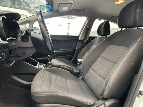 Kia Forte 2.0 Ex Mt