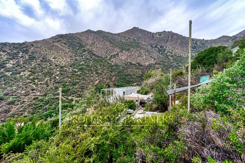 Moderna Casa En El Arrayán Arq.felipe Assadi