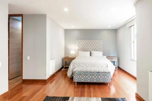Apartamento En Venta En Los Rosales. Cod V14051