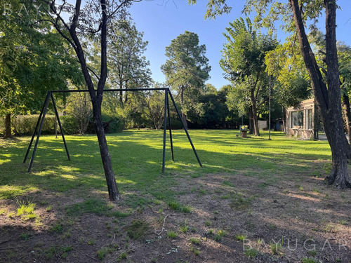 Lote Con Casa En Pilar - Apto Credito / Inversión