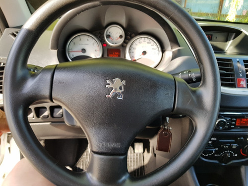 Peugeot 207 2014 Hdi ( Diesel ) 84.000 Km Reales, Excelente