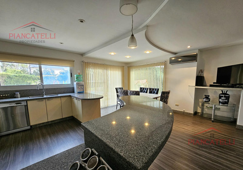 Venta De Casa En Campos De Alvarez Con 4 Habitaciones