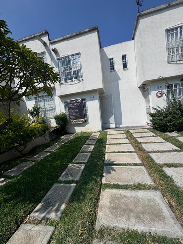 Casa En Venta En Los Laureles, Xochitepec, Morelos