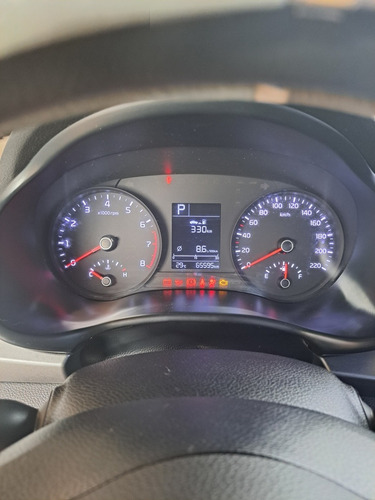 Imagen 5 de 8 de Kia Rio 2020 Rio 2020 Automático
