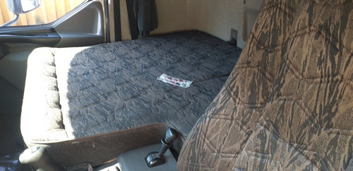 Imagem 9 de 15 de Volvo Vm 270