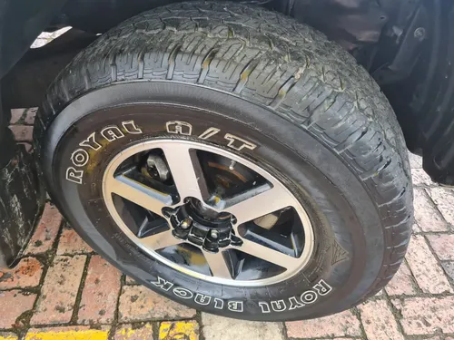 Mitsubishi L200 2.5cc MT AA 4X4
