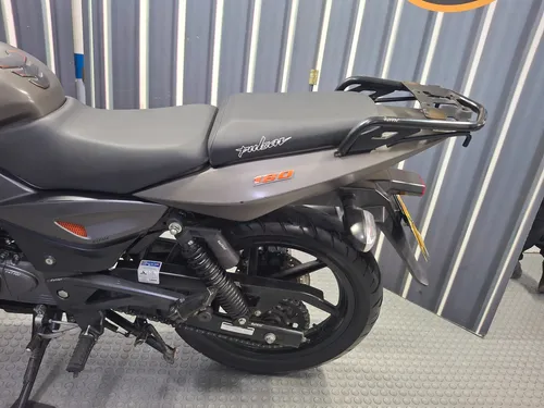 Bajaj Pulsar 180 Fi Neon