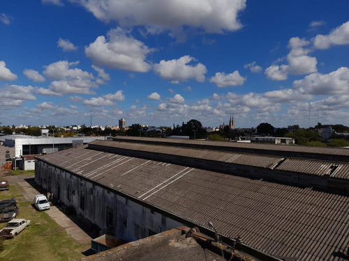Imagen 6 de 13 de Nave Industrial En Alquiler En El Centro De Lujan.