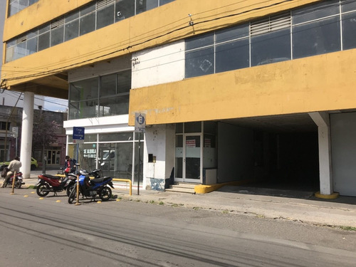 Imagen 1 de 3 de Cochera En Venta En Centro