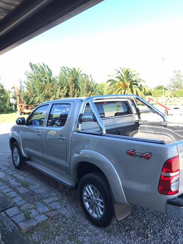 Toyota Hilux 3.0 Cd Srv 171cv 4x4 2014