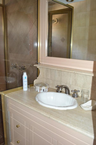 Imagen 17 de 29 de Casa En Esquina De Categoría En Venta - Moreno Centro, Gba Oeste. ¡única!