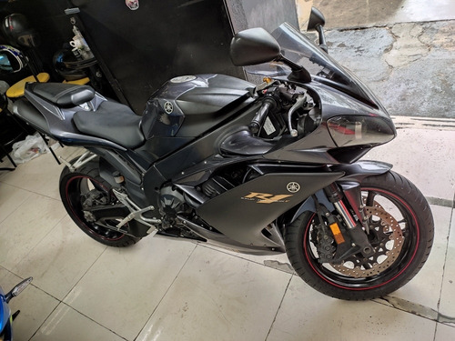Imagem 1 de 7 de Yamaha Yzf R1