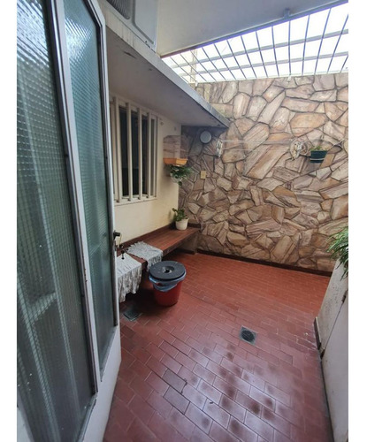 Venta, Departamento 4 Dormitorios Con Quincho Privado.
