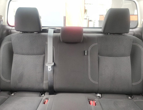 Nissan NP300 2.5 SE Paq Seguridad Mt