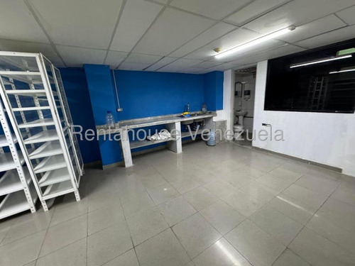 Local Comercial A Pie De Calle En Venta En Colinas De Bello Monte 25-18412 Cs