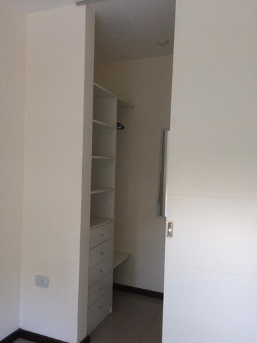 Depto . 1 Dorm, Balcón Y Pileta . Pueyrredón 242 . Nueva Córdoba
