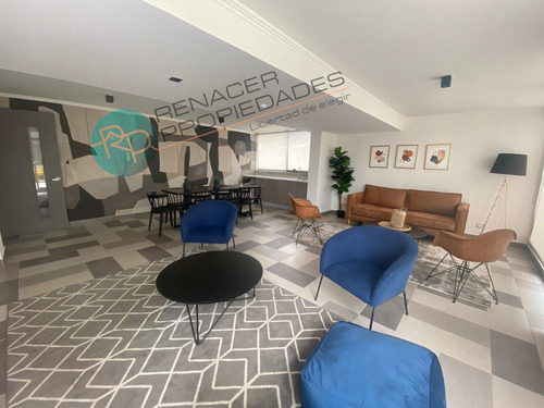 Departamento En Cuarto Piso, Una Habitación, Comuna De La Ci