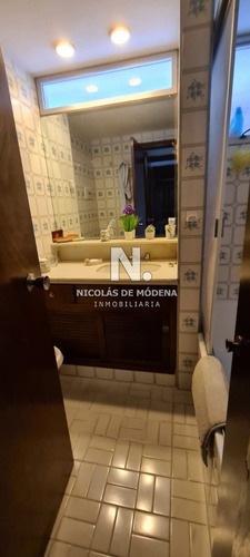 Apartamento En Venta Con Excelente Vista Al Mar, Primera Línea- Ref: 4481