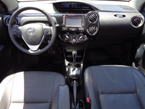 Etios Sedán 1.5 Platinum Sedan 16v Flex 4p Automático
