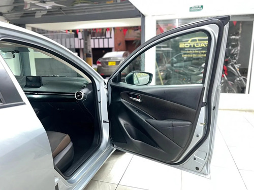 Mazda 2 Touring AT 2022