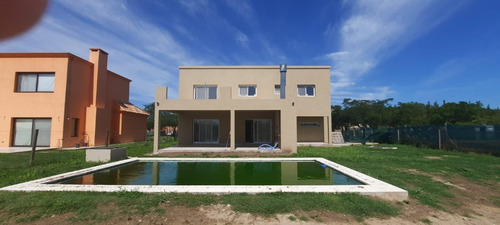 Imagen 5 de 23 de Hermosa Casa Al Agua El Canton Norte!