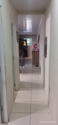 Casa Térrea Com Sobrado Fundos