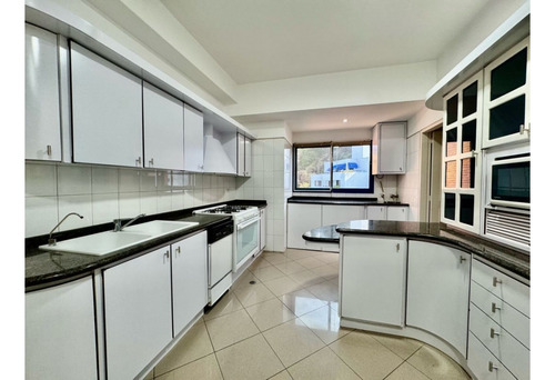 Se Alquila Apto 155m2 3h+s/4b/2p Colinas De Valle Arriba
