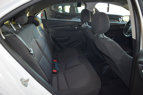 Imagem 11 de 15 de Chevrolet Onix 1.4 Mpfi Ltz 8v Flex 4p Automático 2015
