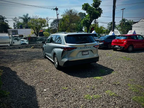 Toyota Sienna 3.5 Xle Piel At