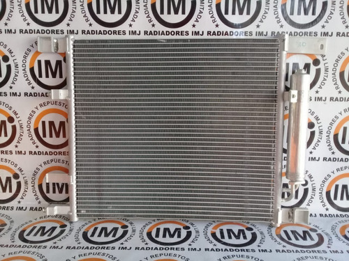 Condensador Nissan Versa / March / Micra