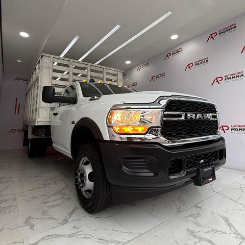 RAM 4000 5.7 Chasis Cabina Pl 4x2 Mt