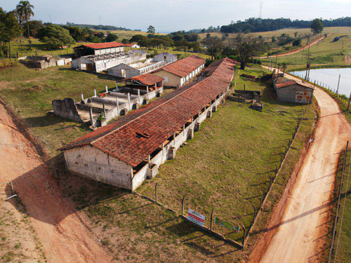 Sítio Espetacular À Venda Com Múltiplas Construções Em Itu - Excelente Oportunidade De Investimento.