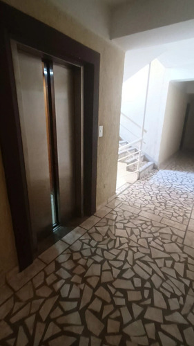 Douglas Rivero Alquila Apto En Puerta Real Dr