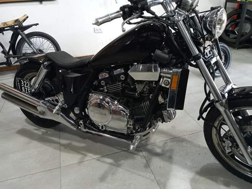 Honda Super Magna