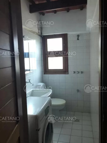Hermosa Casa, Ubicada En Uno De Las Mejores Zonas Del Balneario!