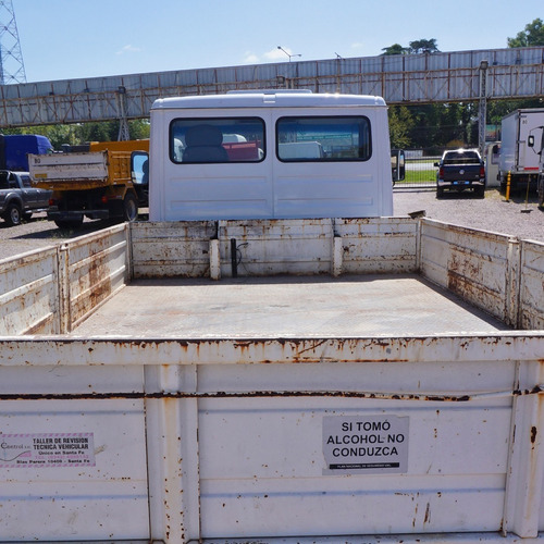 Camion M. Benz 710 '06 C/ Carroc. Baranda Volcable