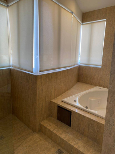 Imagen 6 de 17 de Remax Infinity Vende Bello Apartamento Dúplex En Altos Del Parral 136386 Frances Mijares 04144990396